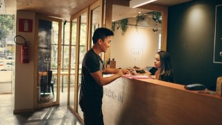 Hotel Management - Customer Service Essentials