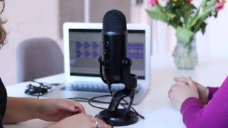 How to start a podcast (Everything you need!)