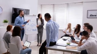How to train Management Consultants & Business Analysts