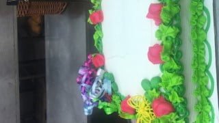 Intro to cake decorating