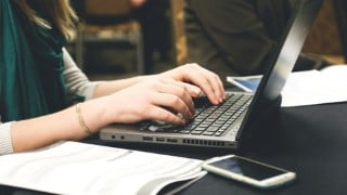 Learn Kotlin and build 2 basic android apps from scratch