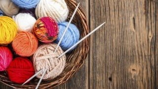 Learn to Knit in 3 Easy Lessons By The Knitting Channel