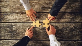 Modeling and Valuing Acquisitions & Divestitures