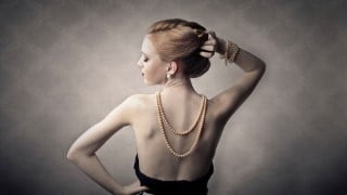 Professional Pearl and Bead Stringing