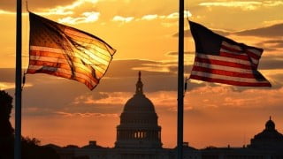 Secrets to Winning Government Contracts - For Beginners