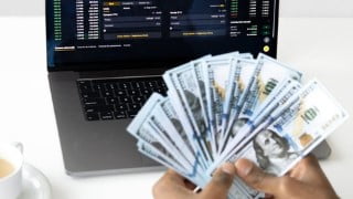 Tired of the 9-5? How To Retire Early With Passive Income