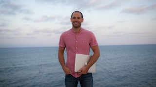 Free Amazon FBA Tutorial - Amazon Product Research Made Easy