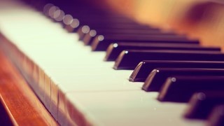 Free Piano Tutorial - Piano Lessons For Absolute Beginners