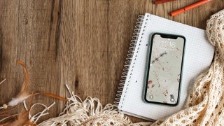 Create a Mobile Phone Wallpaper in Procreate